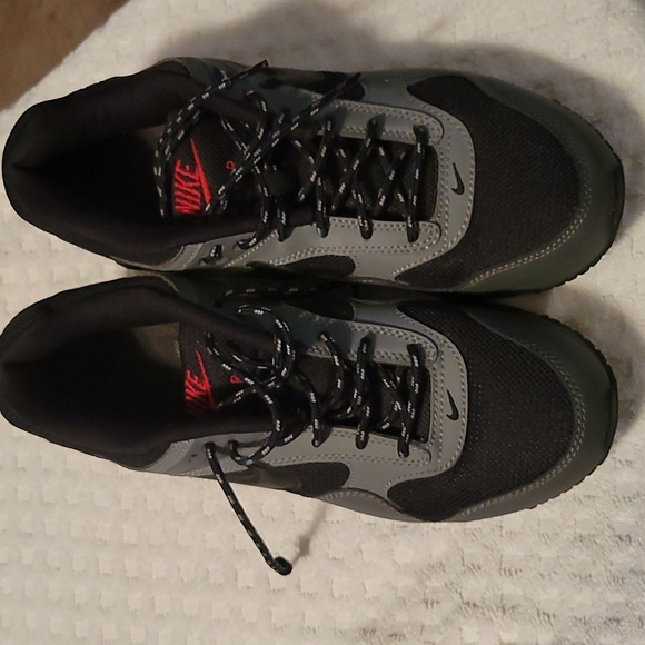 Nike Air - Picture 1 of 5